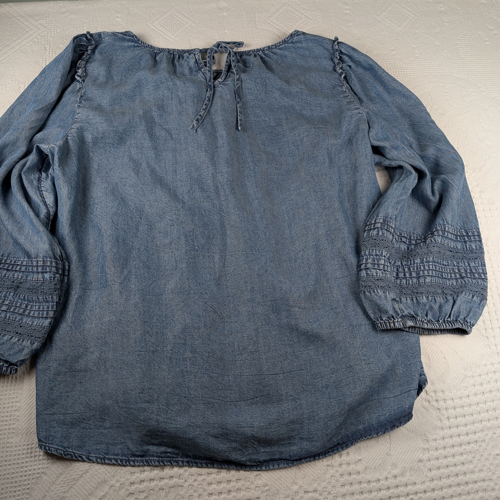 Lauren Conrad women's peasant top 100% lyocell blue chambray size Large - Picture 4 of 9
